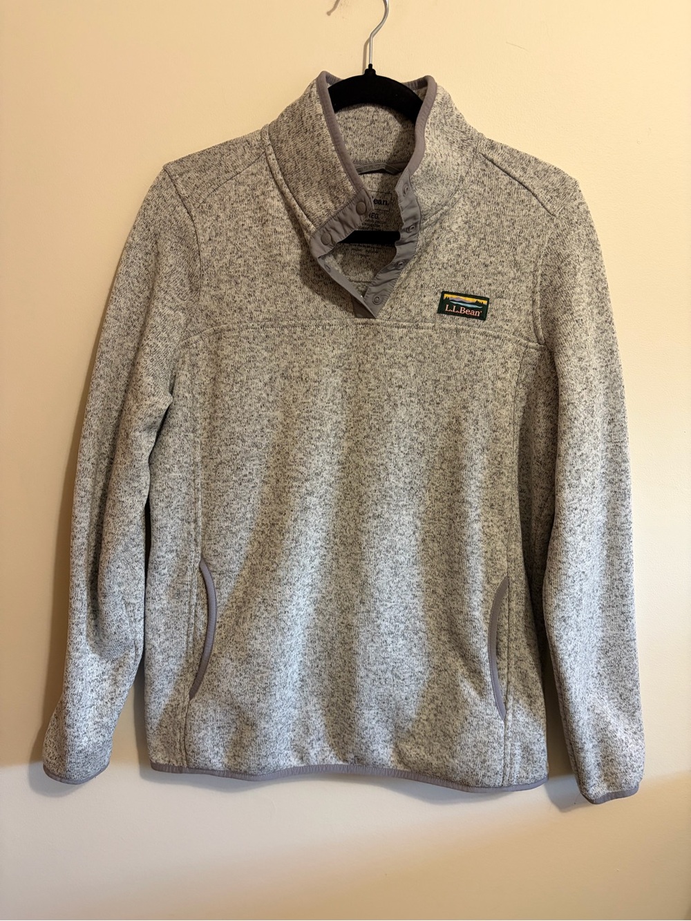 L.L.BEAN- women’s medium Sweater Fleece Pullover in a heathered gray